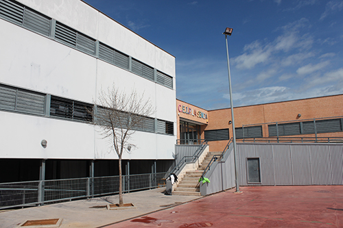 Duchas “de emergencia” en Cabanillas para los vecinos sin agua